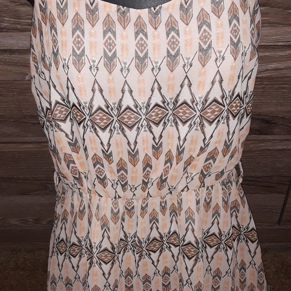 LOVE 21 Dress - Picture 1 of 4